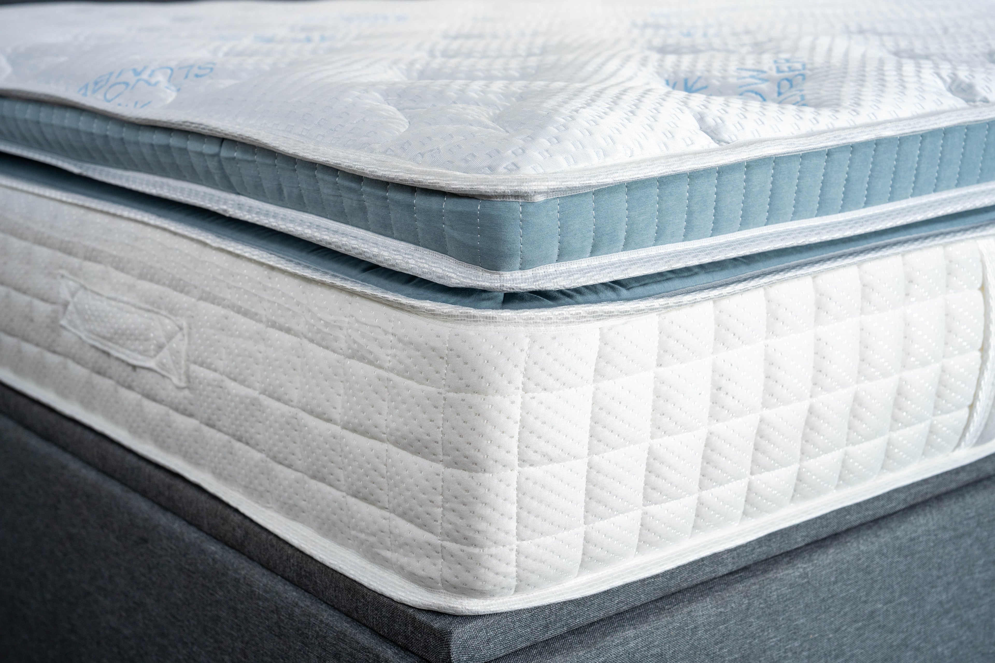 Snow Luxury Hybrid Mattress (Free Bedsheet) - Ending This Sunday!