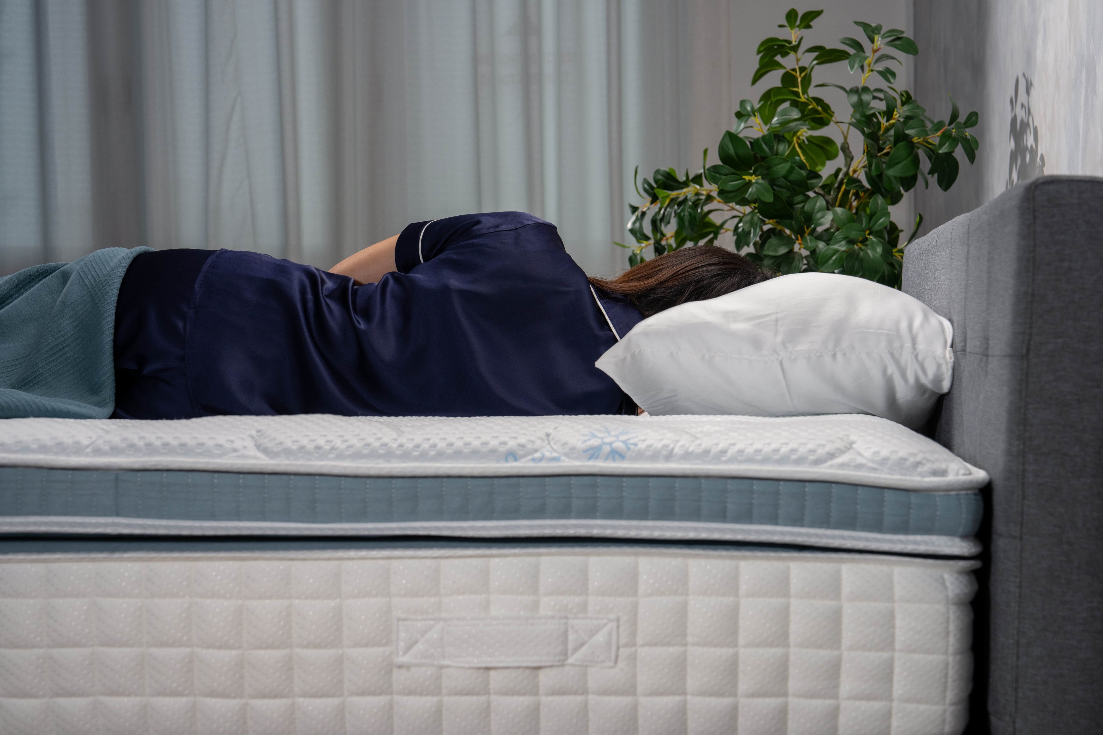 Snow Luxury Hybrid Mattress (Free Bedsheet) - Ending This Sunday!